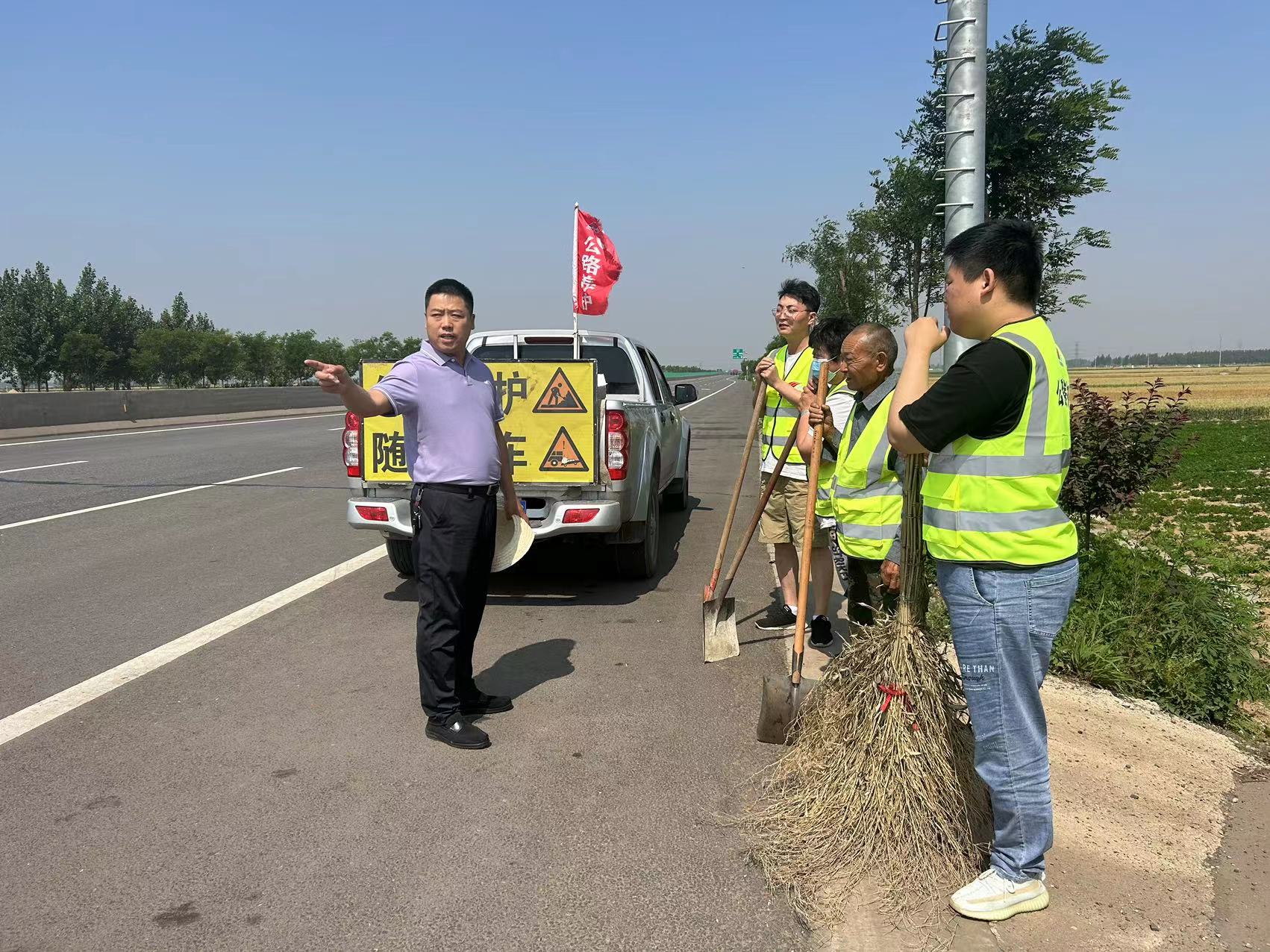 河北公司全力投入路域環(huán)境整治攻堅(jiān)、 確保灤州市生態(tài)治理達(dá)標(biāo)